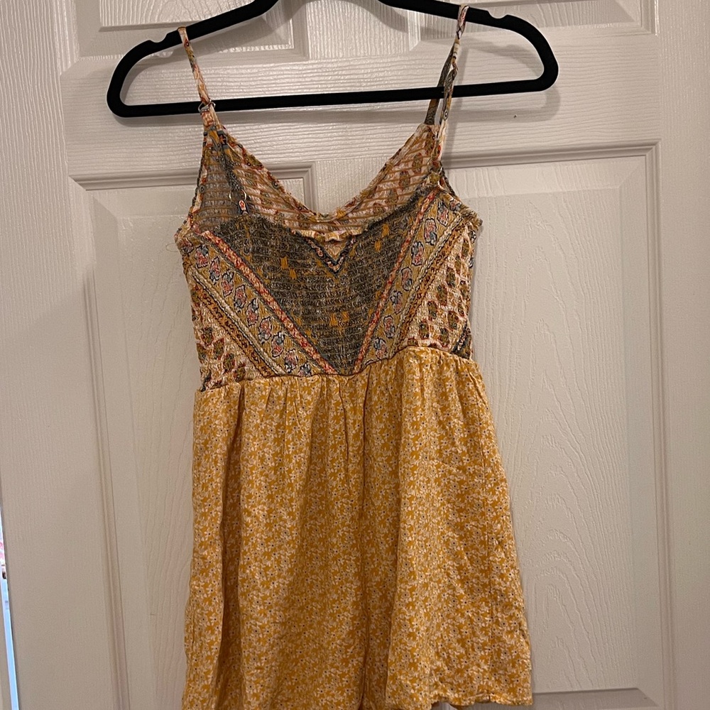 Mediterranean Inspired Romper - Picture 2 of 3